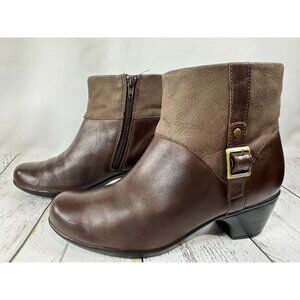 Clarks Bendables Brown Leather Ankle Boots 7W With Buckle Detail & Side Zipper